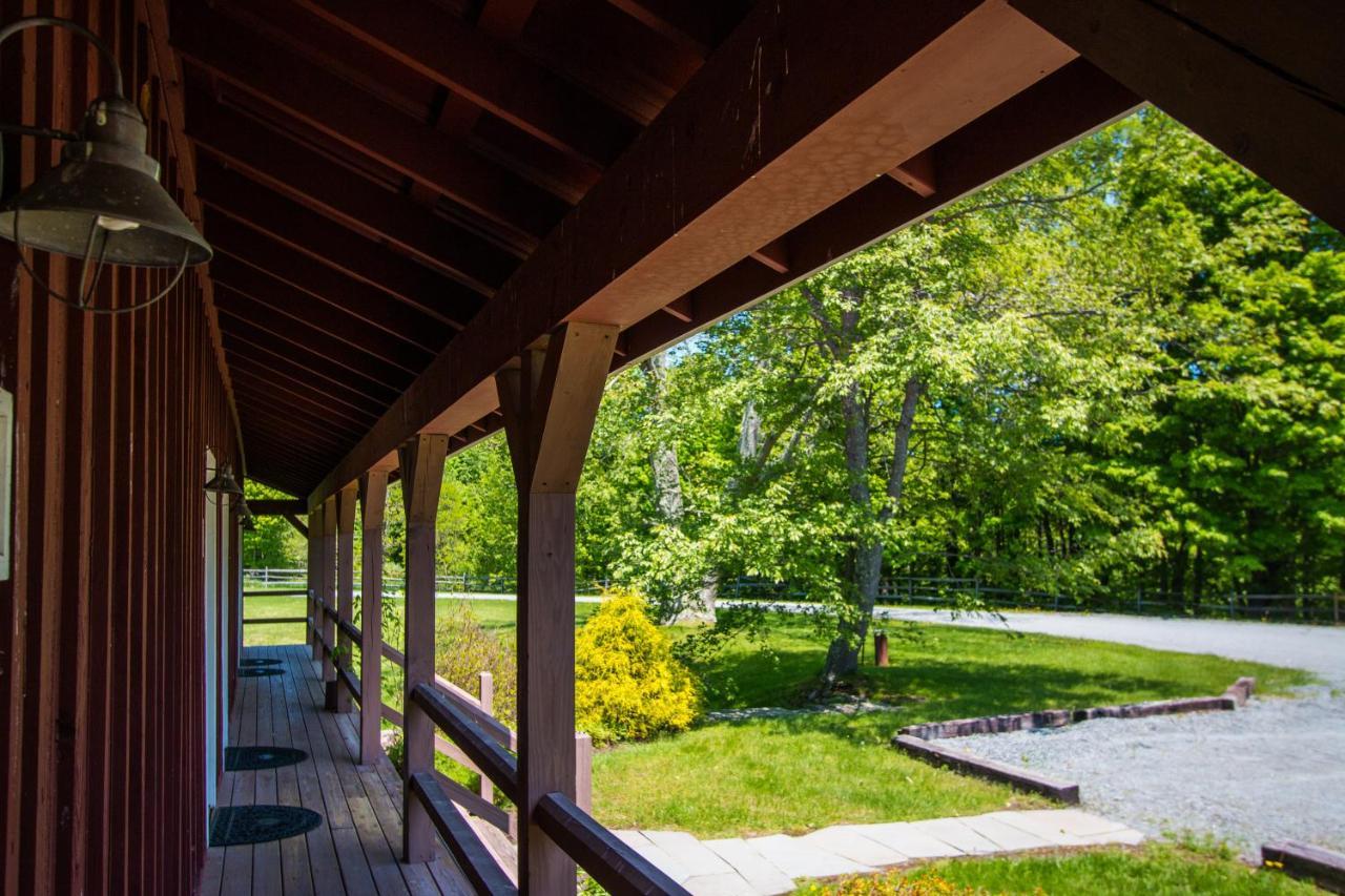 Inn At Tyler Hill Bagian luar foto